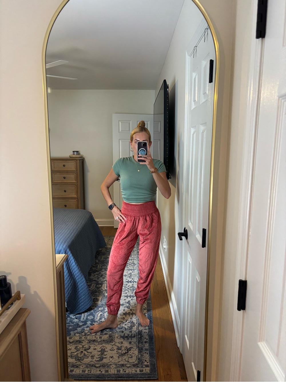 Amazon high waisted, velour velvet track pant sweatpants size medium